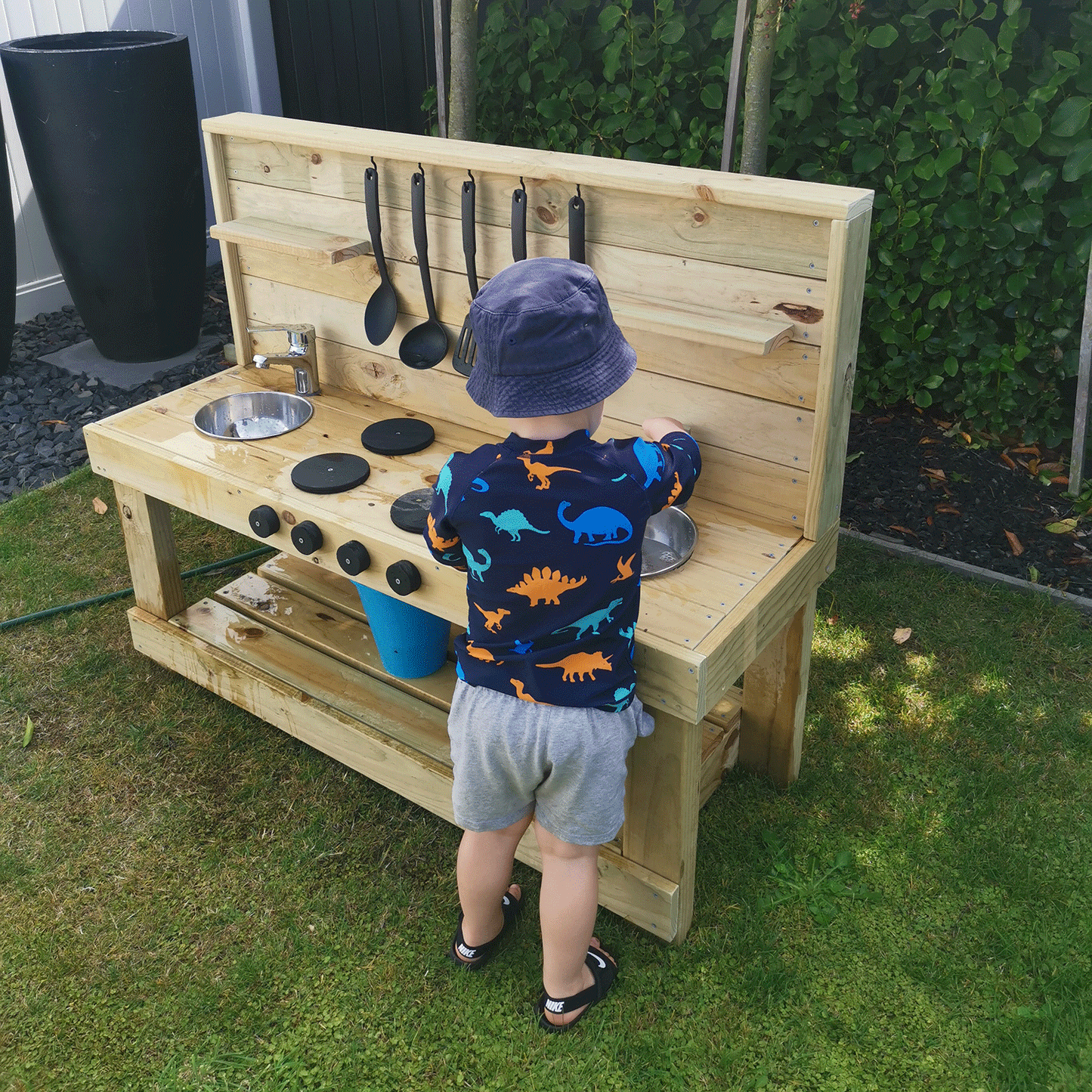 Messy Masterpiece Mud Kitchen! - XL