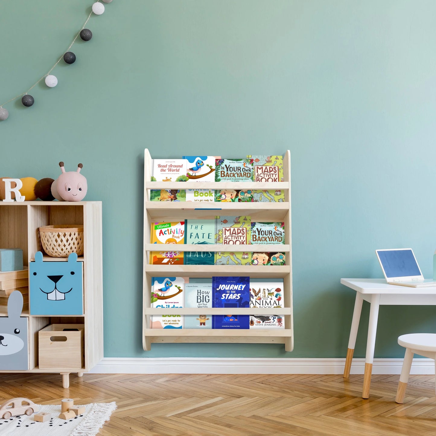 Montessori Bookshelf
