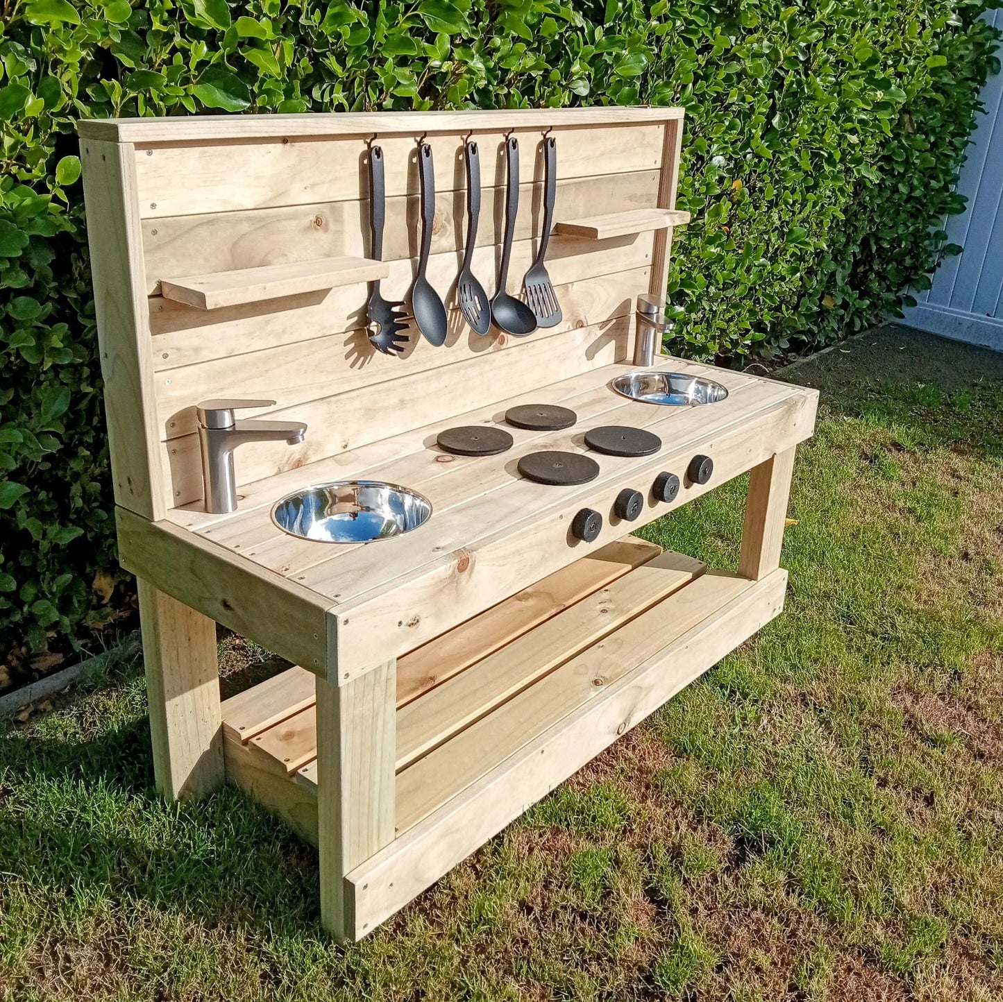 Messy Masterpiece Mud Kitchen! - XL