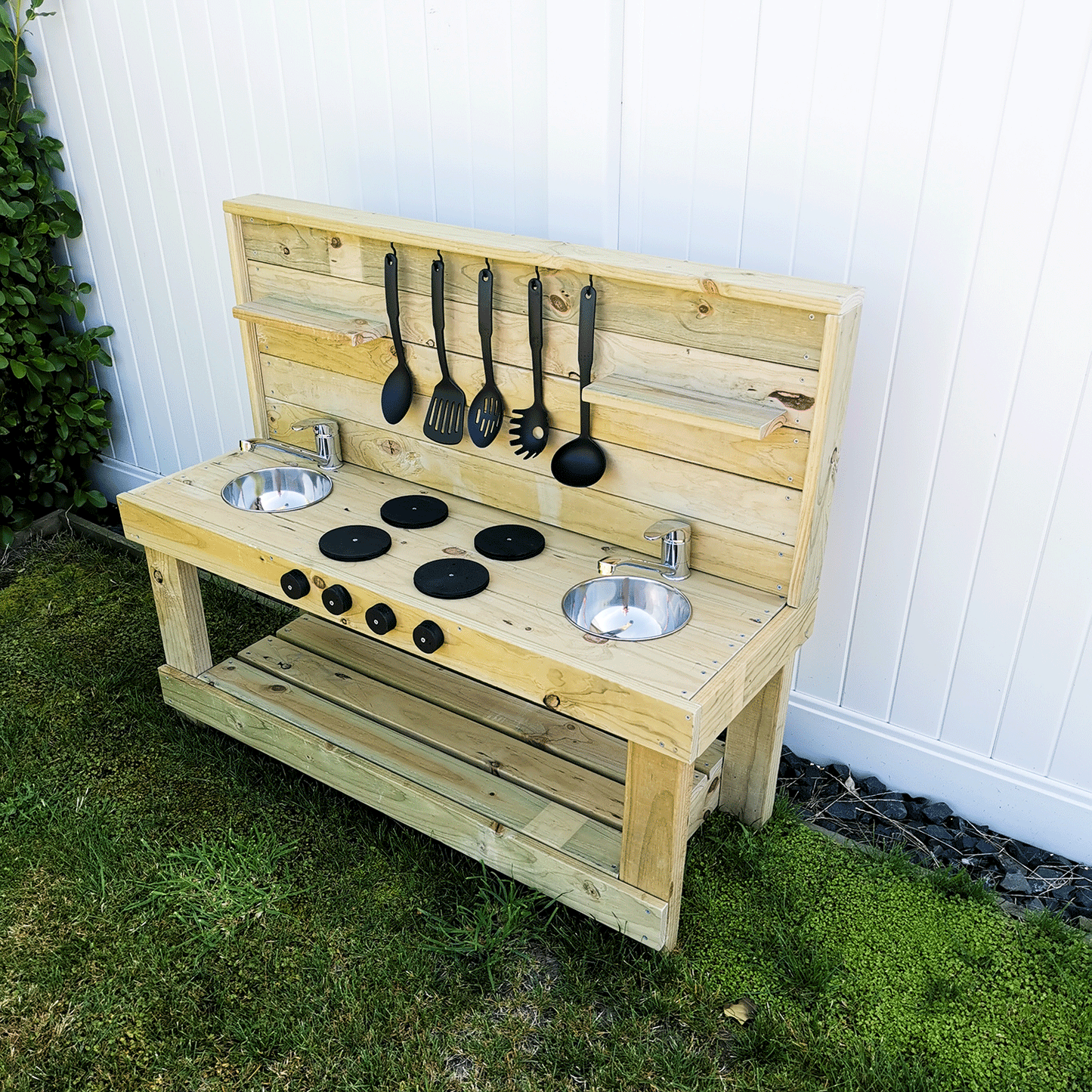 Messy Masterpiece Mud Kitchen! - XL