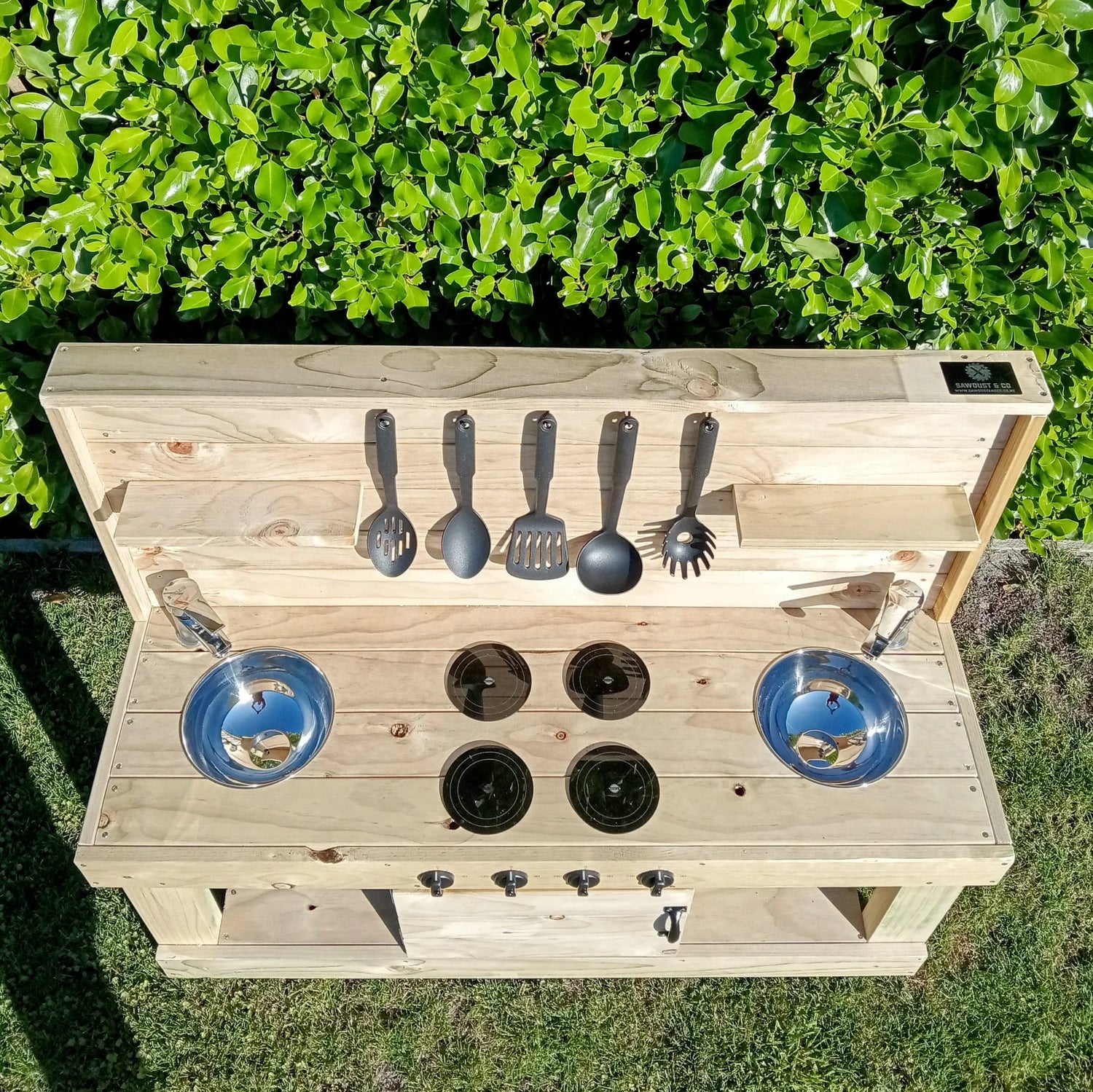 Mud kitchens