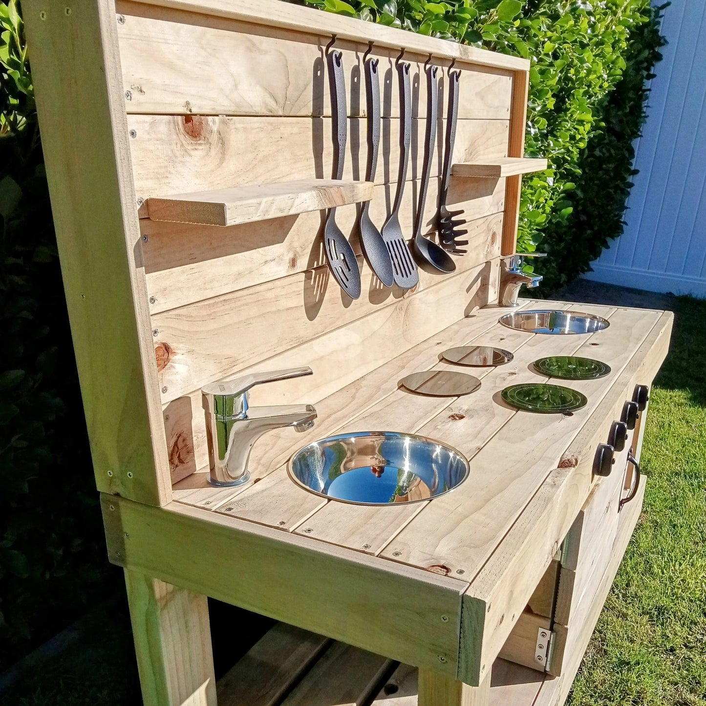 Messy Masterpiece Mud Kitchen! - XL with oven