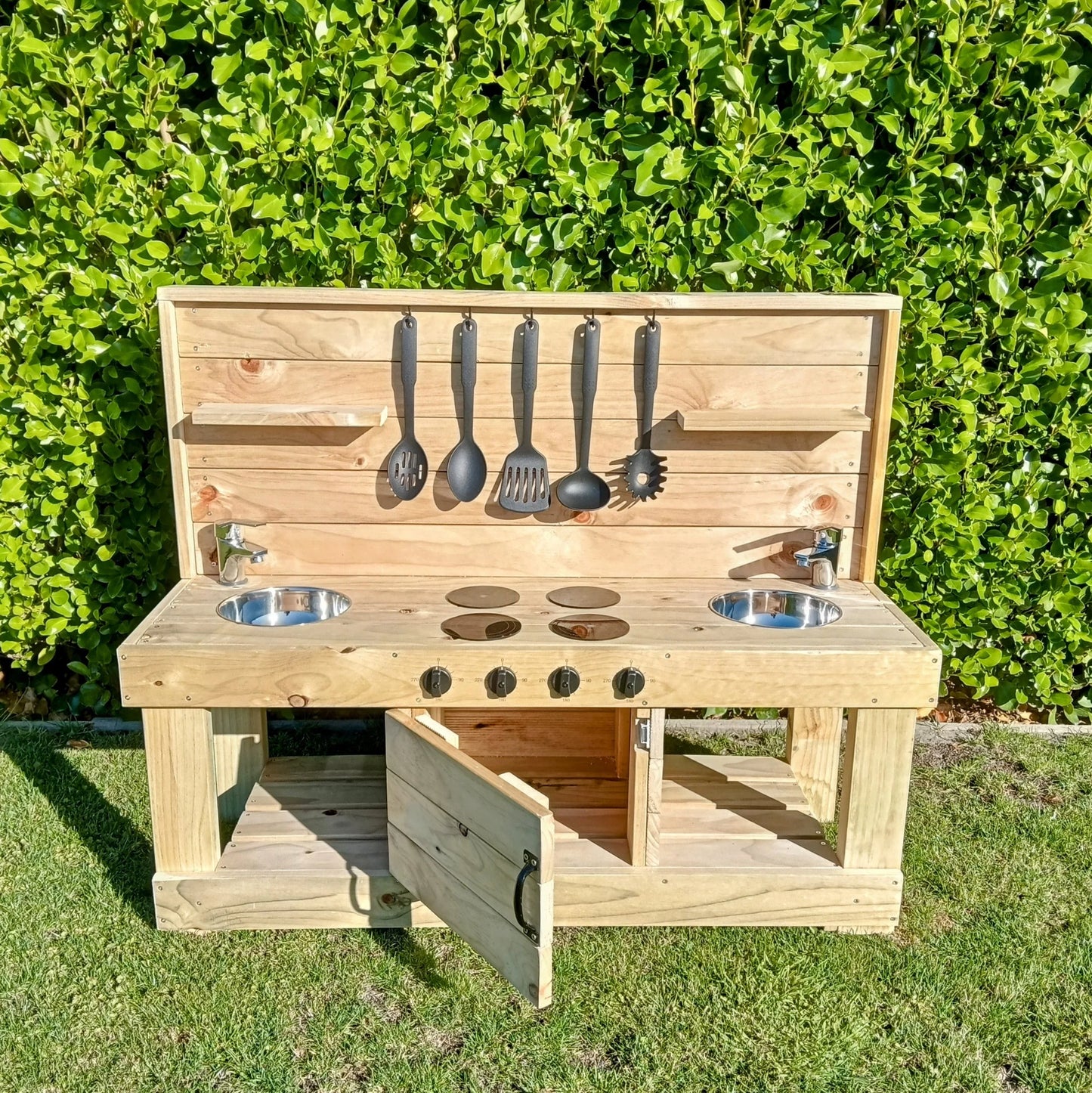 Messy Masterpiece Mud Kitchen! - XL with oven