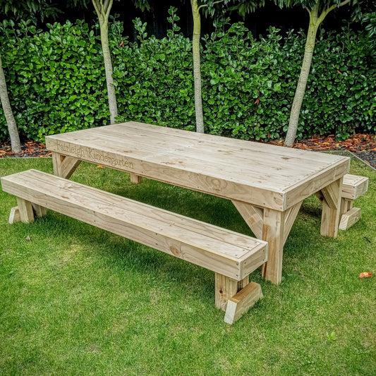 Kids play table and bench seats