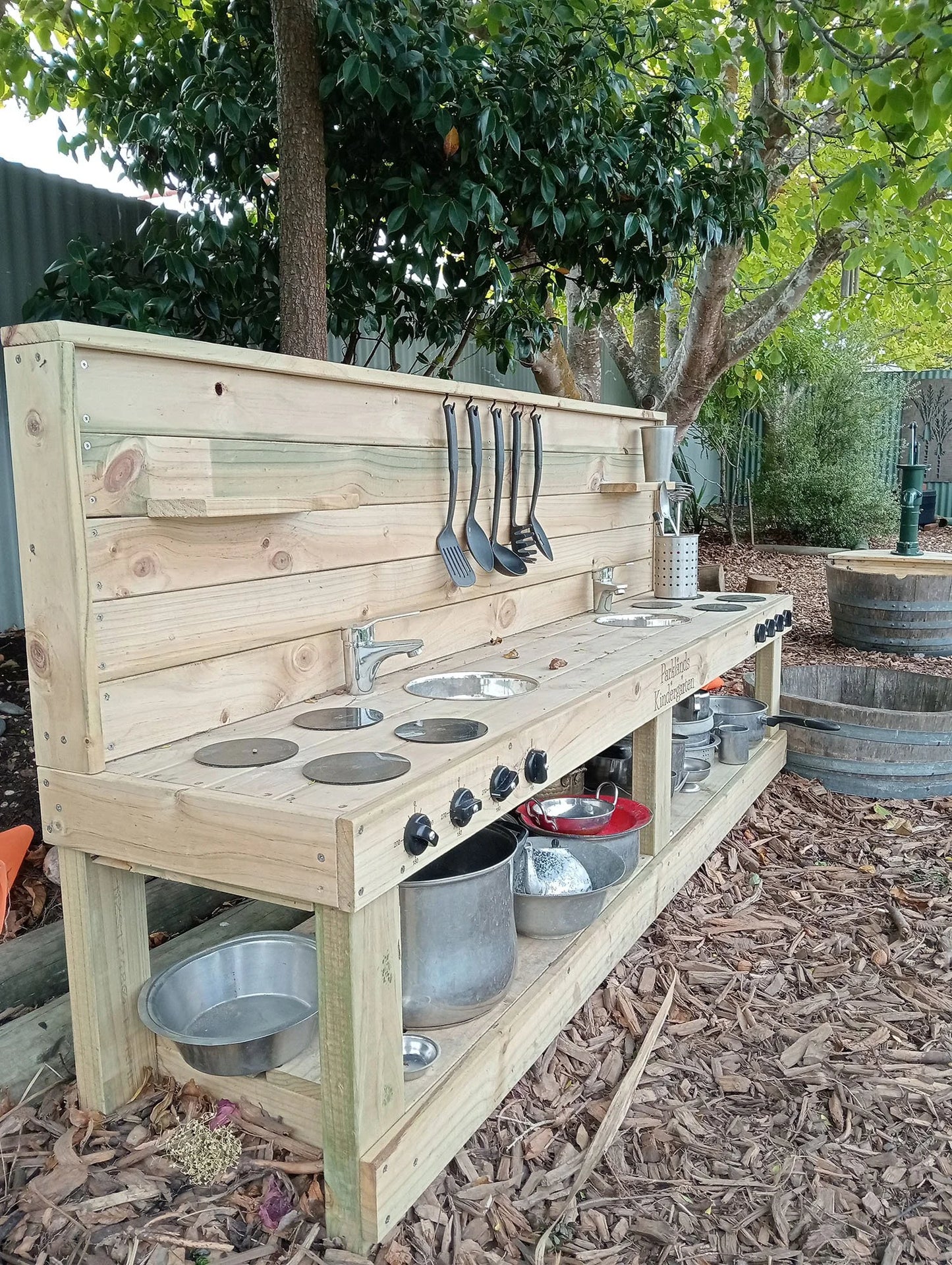 2.0 m Mud Kitchen – Preschool Edition: Dual Play Zones & Outdoor Durability